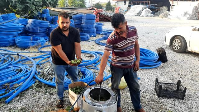 Çamaşır makinesini ceviz kabuğu soyma makinesine çevirdiler
